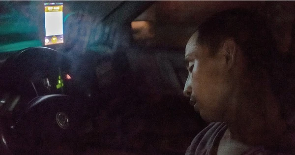 Thảm cảnh tài xế taxi điện vỡ mộng làm giàu: Chạy cật lực 14 tiếng mỗi ngày nhưng thu nhập không bằng công nhân xây dựng, nhiều người muốn bỏ nghề