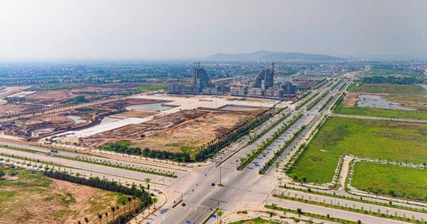 Nhờ yếu tố này, đất nền tại nơi tỷ phú Phạm Nhật Vượng xây 
