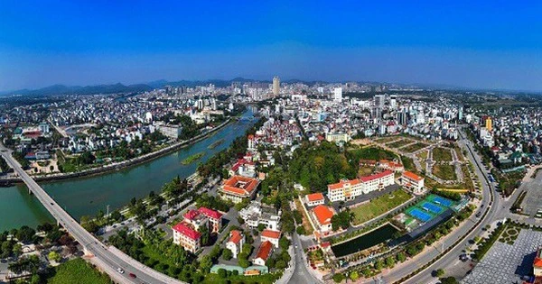 Có Vingroup đổ về làm dự án, giá đất ở nơi này ngang ngửa với đất trung tâm Hà Nội nhưng môi giới khẳng định: 