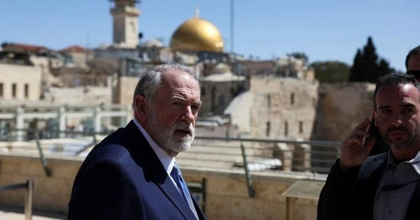 Xung đột Iran-Israel: Xuất hiện tên lửa từ Gaza, đại sứ Mỹ 5 lần xuống hầm trú