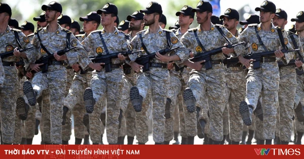 Iran phô diễn khí tài quân sự trước thềm vòng đàm phán thứ 2 với Mỹ
