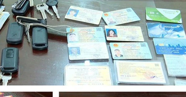 Khám xét khẩn cấp phát hiện 10.000 tờ rơi cho vay tiền, công an tiến hành phong tỏa hơn 500 triệu đồng trong tài khoản ngân hàng