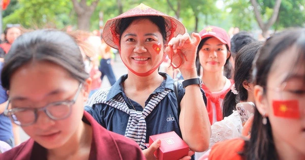 Hàng loạt 