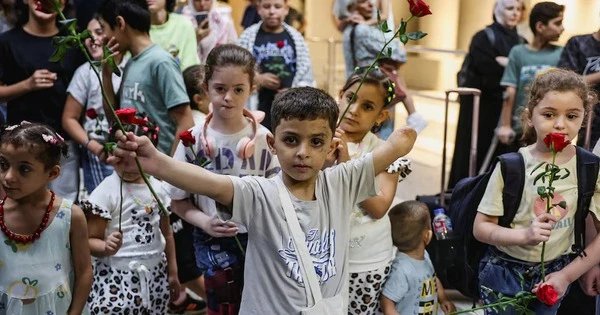 Ám ảnh của những đứa trẻ Gaza sống sót sau bom đạn
