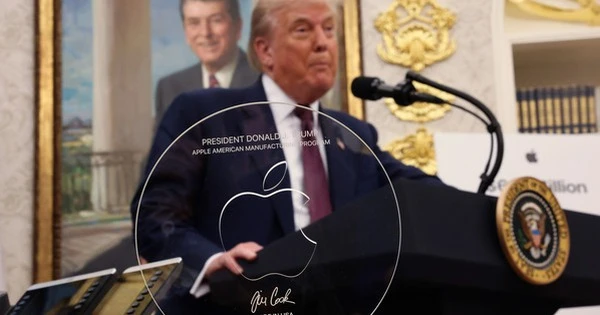 Đem tặng ông Trump thứ gì mà CEO Tim Cook nhận lại phần quà siêu to khổng lồ: 'Apple sẽ được đối xử đặc biệt'