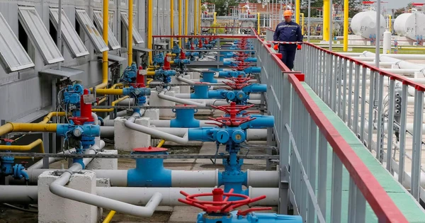 Dự trữ khí đốt của Ukraine xuống mức thấp nhất trong hơn 1 thập kỷ, chỉ còn hơn 30% trong khi mùa đông khắc nghiệt đang đến gần
