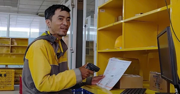 Phí ship chỉ 165K, vị khách ở TPHCM chuyển khoản luôn 165 triệu đồng: Shipper lập tức báo cáo luôn lãnh đạo đơn vị