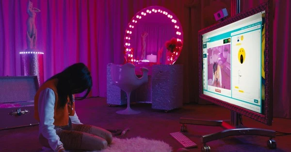 1 tỷ lượt xem toàn cầu, kiếm 10.000 USD mỗi tháng: Nghề này kiếm nhiều tiền nhưng có nhiều góc khuất khủng khiếp