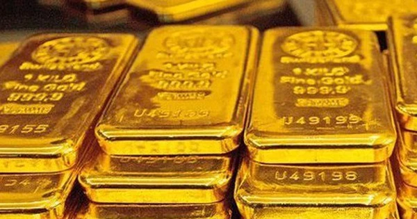 Giá vàng nhẫn đột ngột giảm, chuyên gia dự báo tuần tới đầy biến động, nhà đầu tư nghỉ lễ không yên