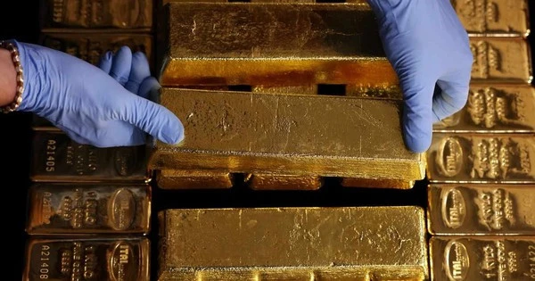 Nước từng giữ cả 1 tỷ USD vàng trong kho, nay giá vàng đạt đỉnh thì không còn chút nào
