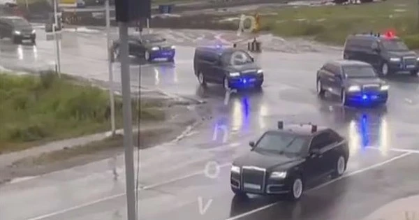 Ông Putin đi xe bọc thép tới bờ Thái Bình Dương trước khi bay tới Alaska