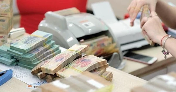 Lãi suất tiết kiệm sẽ diễn biến thế nào trong những tháng cuối năm?