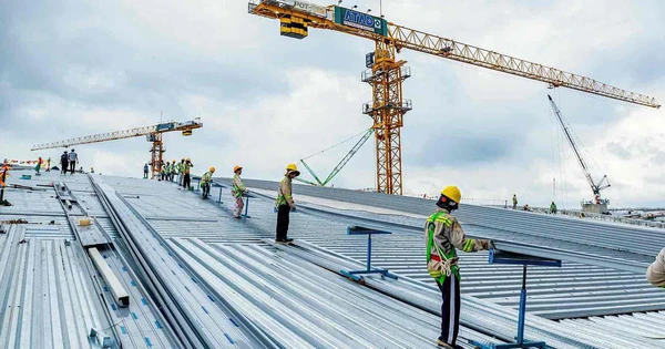 Dự án lập kỷ lục, đón được đại bàng lớn thế giới: Chỉ còn 4 tháng, 14.000 người làm xuyên lễ, công nghệ cao vào cuộc
