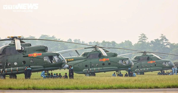 Phi đội trực thăng Mi-8, Mi-17 rèn đội hình trên không, sẵn sàng cho đại lễ 2/9