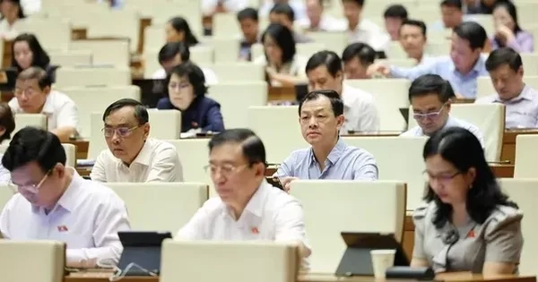 Ghi nhận công lao, đóng góp của 696 cấp huyện trước khi kết thúc hoạt động từ ngày 1/7
