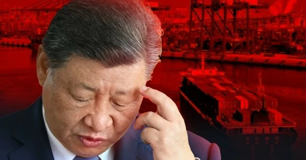 Loạt cửa hàng treo biển giảm giá 90%: Chuyện gì đang xảy ra ở Trung Quốc?