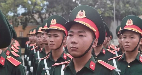 Chiến sĩ tham gia diễu binh A80 nén nỗi đau bố mất để hoàn thành tốt nhiệm vụ