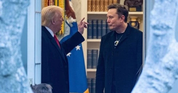 Tổng thống Donald Trump đưa cảnh báo trục xuất tỷ phú Elon Musk: Chuyện gì đang xảy ra?