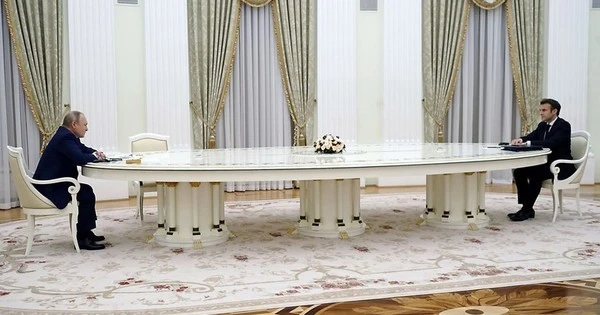 Nội dung cuộc trò chuyện đầu tiên sau ba năm giữa hai nhà lãnh đạo Nga, Pháp