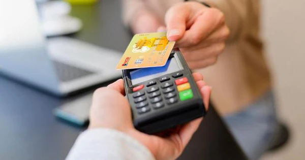 Người dùng ngân hàng chú ý: Một loại thẻ có dải băng từ vẫn có thể tiếp tục sử dụng