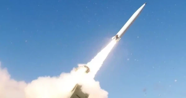 Mỹ đặt hàng tên lửa đạn đạo PrSM cho HIMARS với giá gần 5 tỷ đô la