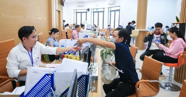 Bộ Nội vụ sẽ hướng dẫn chính sách tiền lương với cán bộ, công chức khi sáp nhập tỉnh, xã