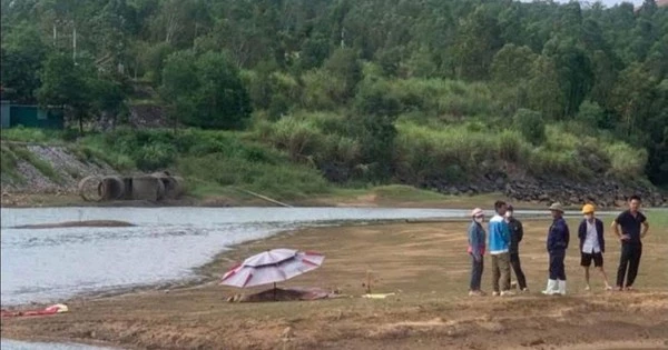 Nghe tiếng kêu cứu, người dân đến nơi tìm kiếm thì phát hiện thi thể 3 nữ sinh