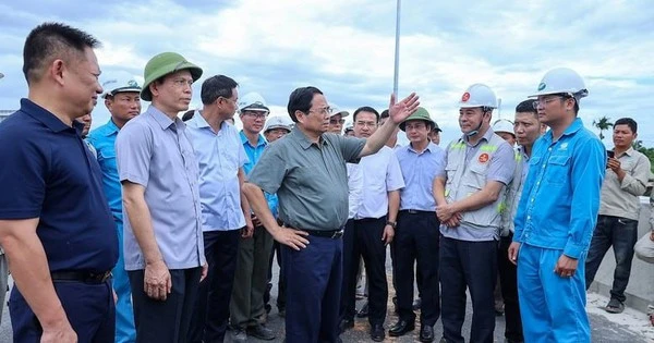 102 mũi thi công, 450 thiết bị, gần 1.300 kỹ sư, công nhân, quyết tâm hoàn thành dự án 10.000 tỷ theo mục tiêu Thủ tướng giao
