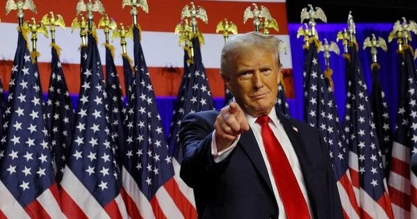Ông Trump thông báo mức thuế mới cho Trung Quốc, tiếp tục nhận du học sinh