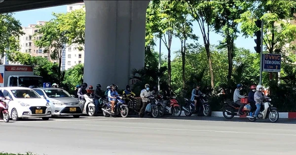 Nắng nóng 