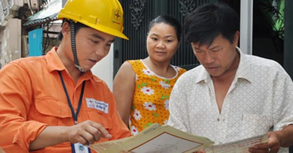 Tiêu thụ điện ở Hà Nội cao kỷ lục, EVNHANOI chỉ cách để khách hàng không 