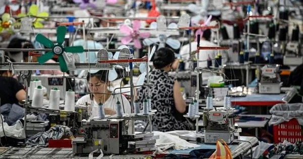 Bị Mỹ chặn cửa, nền kinh tế chủ chốt BRICS xuất hàng ồ ạt sang châu Âu, đe dọa ngành công nghiệp 200 tỷ USD với hơn 1 triệu lao động của 'lục địa già'