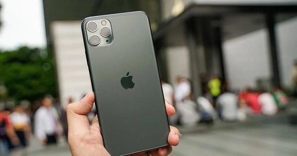 Thêm 1 chiếc iPhone Pro Max trở thành 