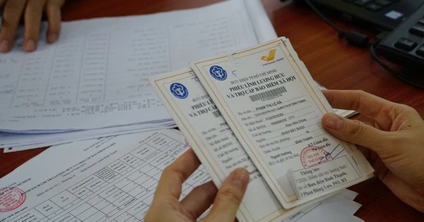Đóng BHXH đủ 24 năm, được hưởng lương hưu hằng tháng