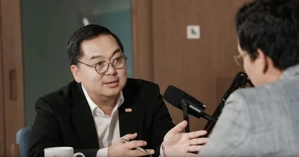 Cách xa hơn 3.700 km, cựu giám đốc FPT nghẹn lòng: “Biết tin anh Tiến mất, tôi bàng hoàng và áy náy”
