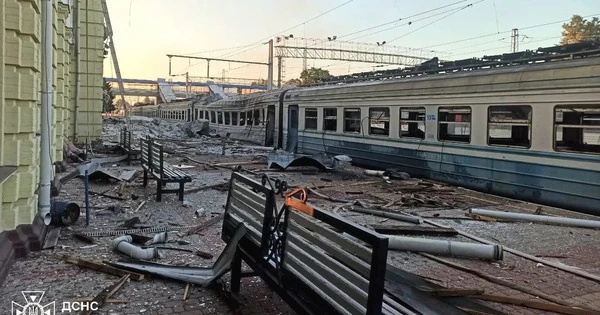 Nga và Ukraine tiếp tục không kích nhau ồ ạt