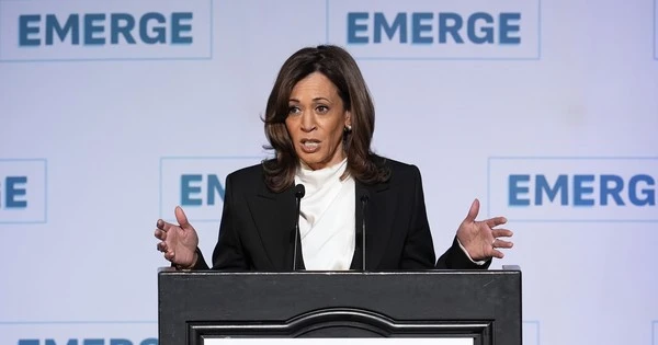 Bà Kamala Harris chuẩn bị tái xuất chính trường