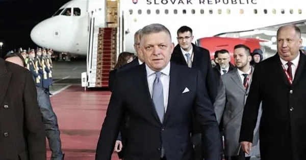 Thủ tướng Slovakia phải bay đường vòng đến Moskva dự Lễ duyệt binh 9/5