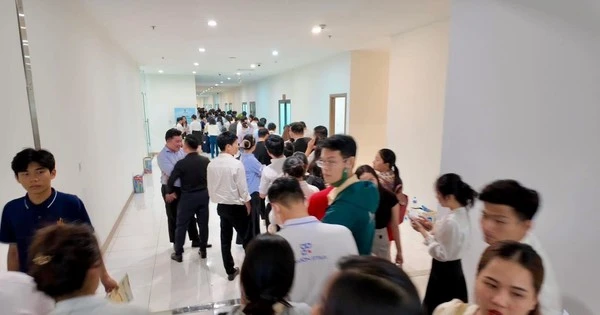 Tỷ phú Phạm Nhật Vượng “chơi lớn”: Tung ra nghìn căn nhà phố tại “đại bản doanh mới” với giá chưa từng có, tkhách ào ào booking
