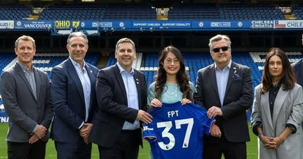 Thực hư FPT thỏa thuận gì với Chelsea mà gây xôn xao sẽ in logo lên áo đấu Enzo Fernandez, Cole Palmer?