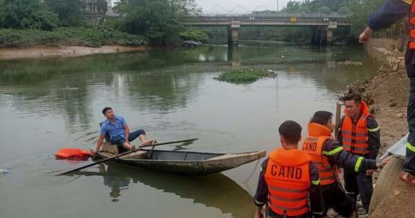 Tìm thấy thi thể nam sinh trường đại học nghi nhảy cầu