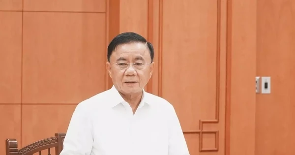 Kết luận mới của Bộ Chính trị về đột phá trong tuyển dụng và đãi ngộ cán bộ