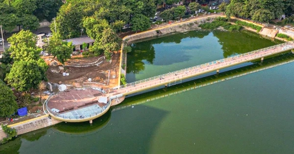 Hà Nội: Công viên Nghĩa Đô 'lột xác', xuất hiện cầu đi bộ hình cây đàn độc đáo