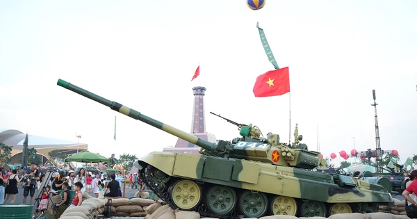 Nhiệm vụ đặc biệt từ Bộ Quốc phòng: Xe thiết giáp và xe tăng bơi 