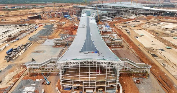 'Trái tim' sân bay Long Thành tăng tốc về đích bất chấp nắng mưa thất thường