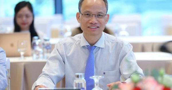 TS. Cấn Văn Lực: TP.HCM cần học cách quản lý như Seoul, xây đô thị như Thượng Hải, nhìn vào Thâm Quyến và Mumbai để phát triển
