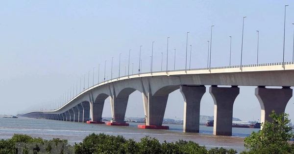 Chỉ sau cơn bão, đốt dầm cầu dài ASEAN hỏng dù có công nghệ ngoại, Việt Nam tự sửa rồi thành công lớn