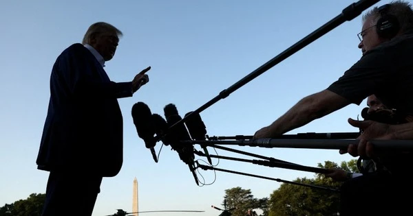 Ông Trump tức giận với cả Iran và Israel, chỉ rõ nước đã 