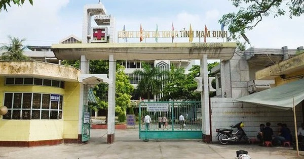Sau vụ bé trai bị từ chối cấp cứu vì chưa đóng đủ tiền: Động thái mới của UBND tỉnh Nam Định