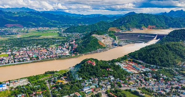 Hơn 4 năm thi công, dự án 9.000 tỷ mở rộng nhà máy thủy điện lớn bậc nhất Đông Nam Á tại Việt Nam dần thành hình, có hạng mục vừa vượt tiến độ